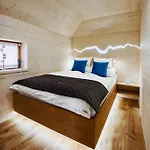 Luxury Alpine & Sauna Pinja - Velika Planina - I Feel Alps Stahovica